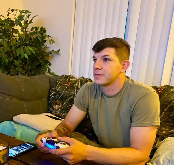 Pessoas postam fotos de cachorros escondidos e a dificuldade de encontrá-los varia de 0 a 100 18