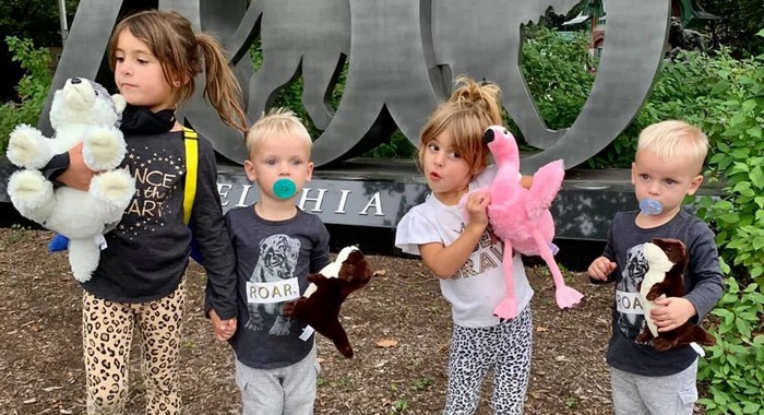 Criança de 4 anos salva a vida de sua mãe e cuida dos seus irmãos menores 2