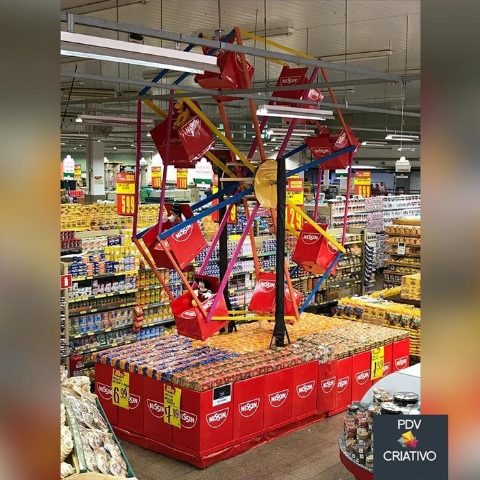 26 gênios brasileiros da decoração de supermercado 6