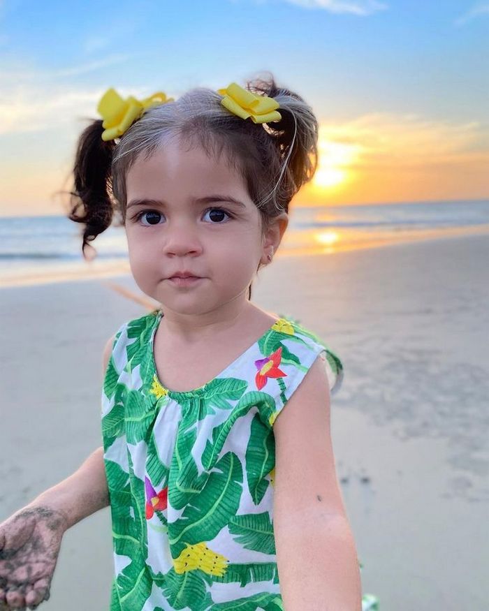 A bebê que nasceu com cabelo grisalhos é a prova de que nossos defeitos nos tornam mais bonitos 10