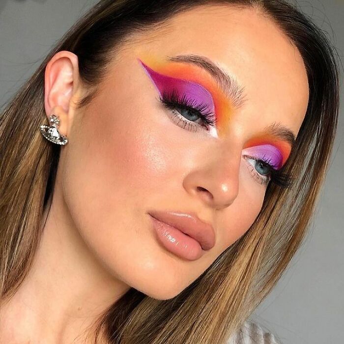 Artista de maquiagem se transforma em qualquer celebridade ou ilusão de ótica que ela deseja 18