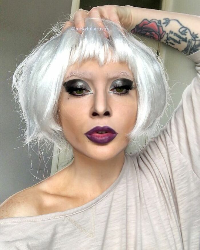 Artista de maquiagem se transforma em qualquer celebridade ou ilusão de ótica que ela deseja 25