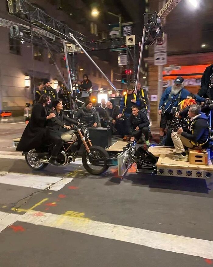 38 fotos de bastidores que mostram o outro lado de filmes famosos 32