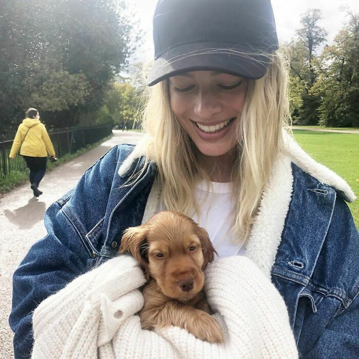 38 celebridades que são verdadeiros amantes de cães 13