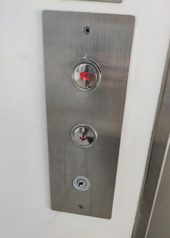 19 pessoas que tiveram apenas um emprego e ainda conseguiram arruiná-lo 15