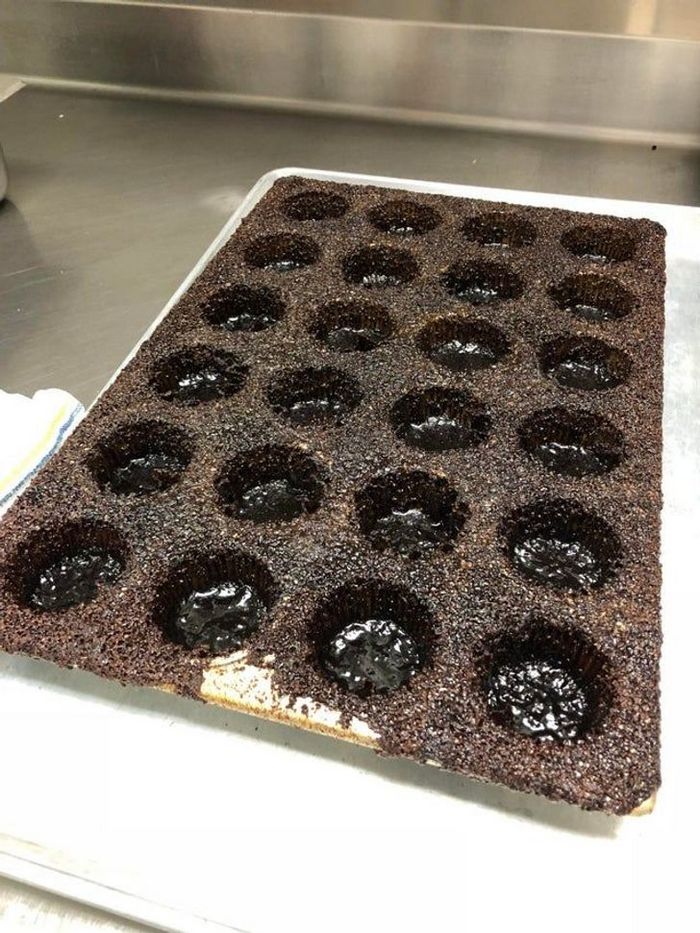 22 pessoas que são verdadeiros desastres na cozinha 17