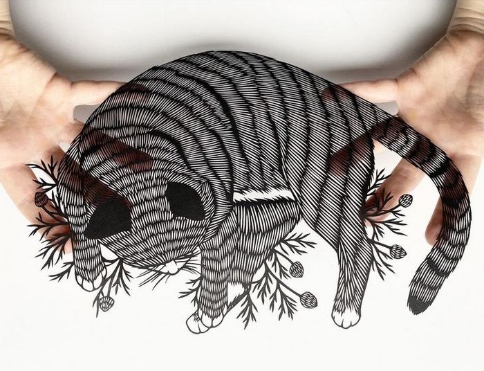 Artista faz obras de artes extremamente complexas com papel e bisturi 6