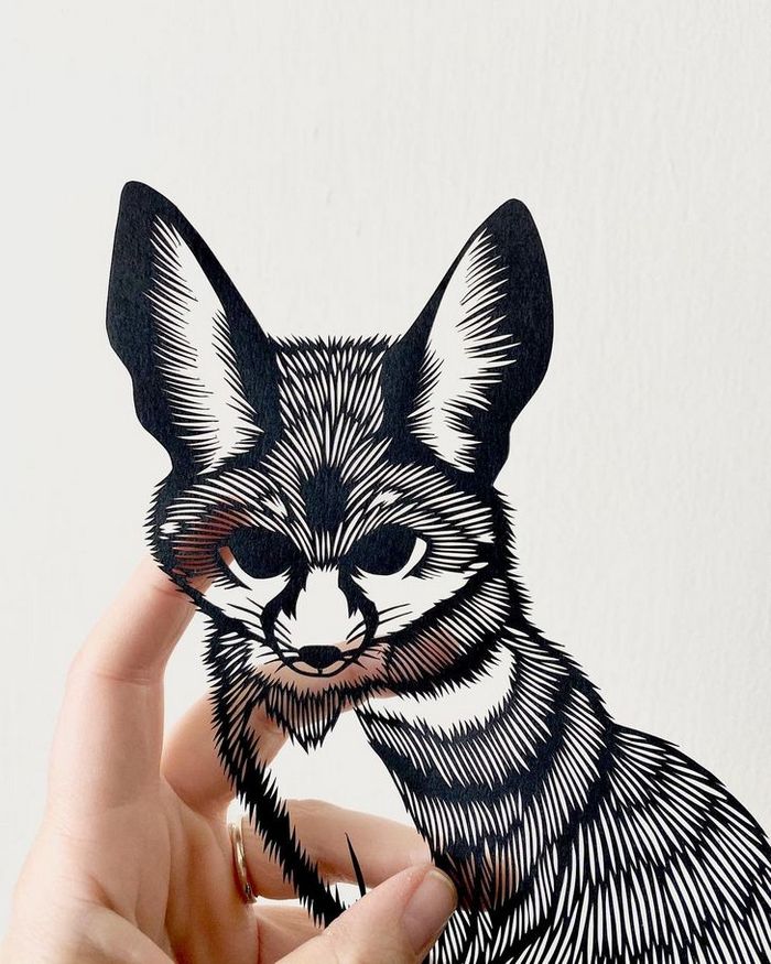 Artista faz obras de artes extremamente complexas com papel e bisturi 11