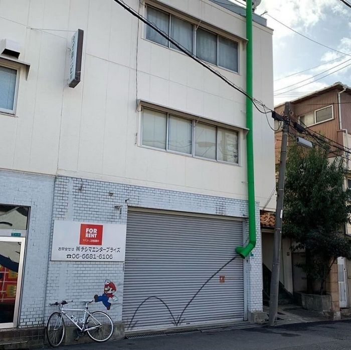 Artista francês cria arte humorística nas ruas de Paris 23