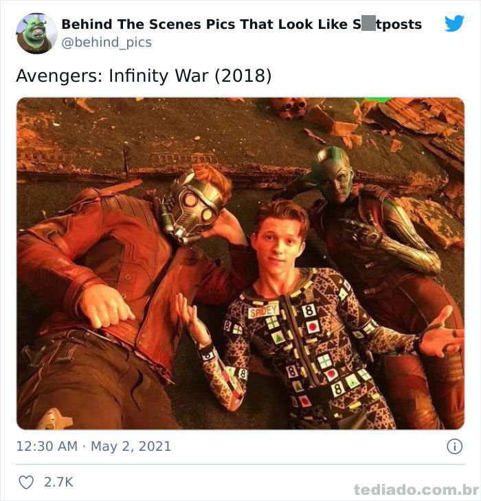 Esta página do Twitter reúne fotos dos bastidores que parecem memes ruins (30 fotos) 23