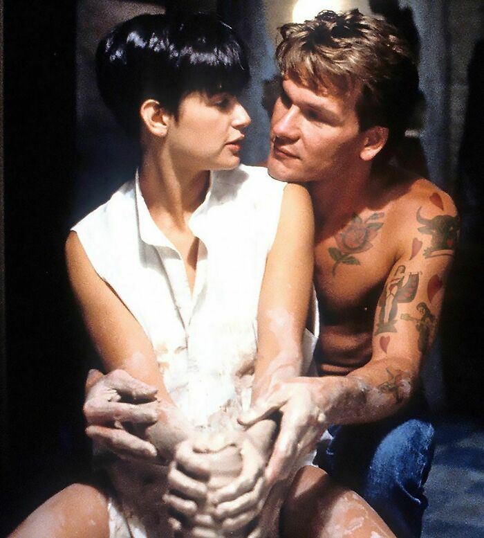 Qual seria a aparência de 48 celebridades se tivessem tatuagens legais 13