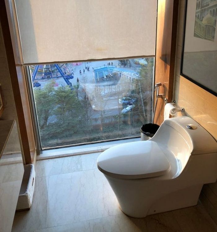17 banheiros que dão a chance de admirar a paisagem 5
