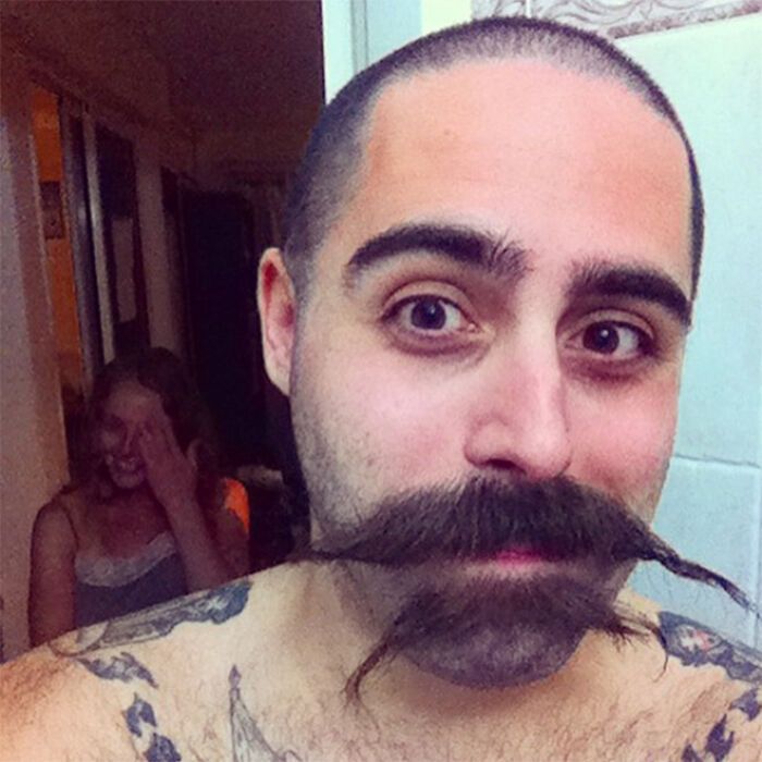 38 homens que pensaram que um bigode duplo era uma boa ideia 22