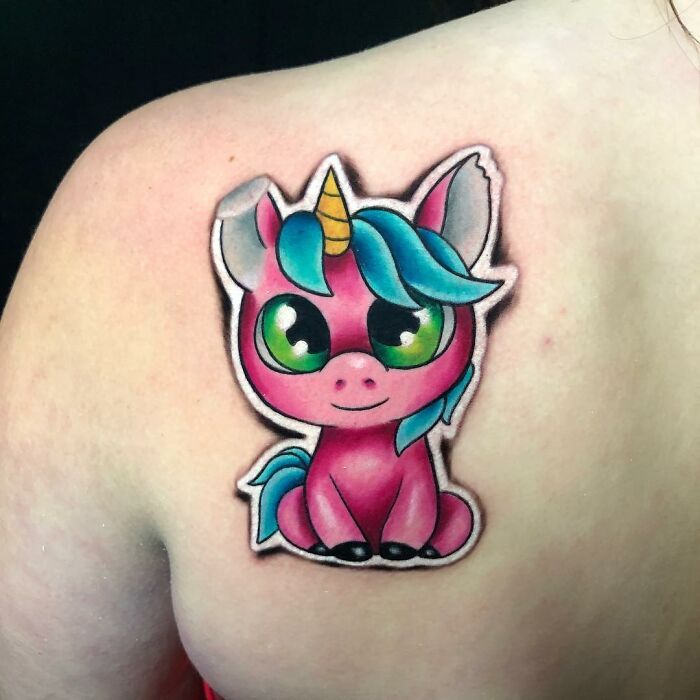 Tatuador cria tatuagens em adesivos que parecem reais (54 fotos) 17