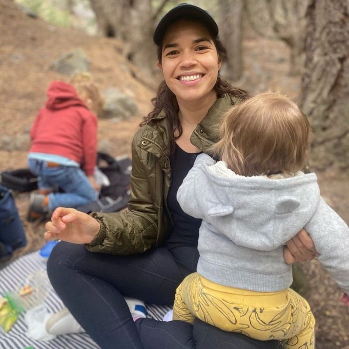 Veja como estão os atores do filme Quatro Amigas e Um Jeans Viajante 4