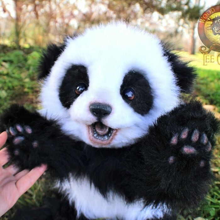 Esta artista faz esculturas de animais em madeira e pele sintética (38 fotos) 2