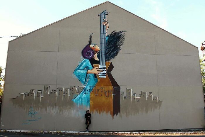 42 obras de arte tocantes da primeira artista de rua feminina do Afeganistão, Shamsia Hassani 10