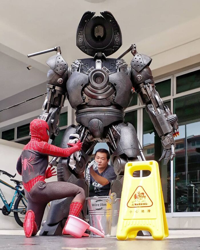 Este cara usa a perspectiva para criar cenas incríveis com bonecos de super-heróis (40 fotos) 1