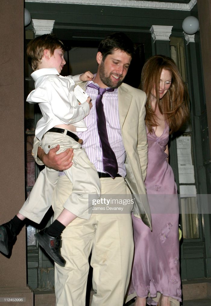 12 noivas que não quiseram saber dos tradicionais vestidos brancos 10