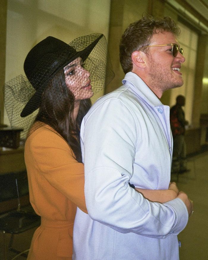 12 noivas que não quiseram saber dos tradicionais vestidos brancos 12