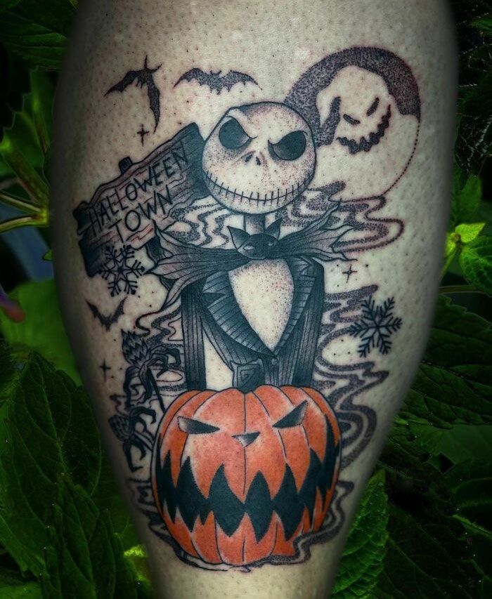 54 tatuagens inspiradas no Halloween de pessoas que fizeram seu amor pelo terror permanente 46