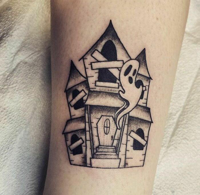 54 tatuagens inspiradas no Halloween de pessoas que fizeram seu amor pelo terror permanente 52