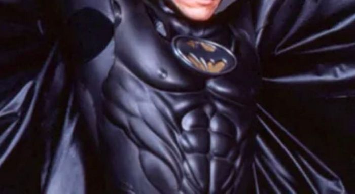 Tenta adivinhar qual é o filme do Batman pelo seu uniforme 10