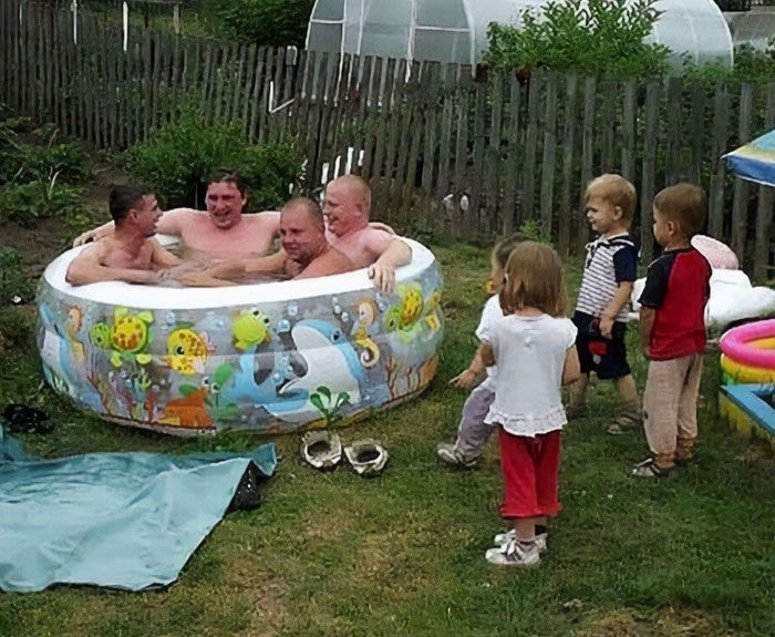 40 fotos engraçadas sem contexto que ficam mais estranhas quanto mais você olha para elas 39