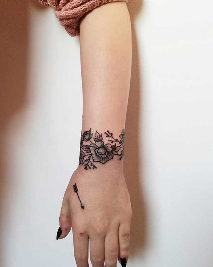 32 ideias de tatuagens de braceletes 2