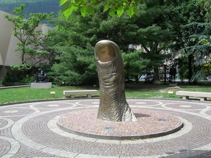 21 monumentos que se destacam por serem originais e ousados 19