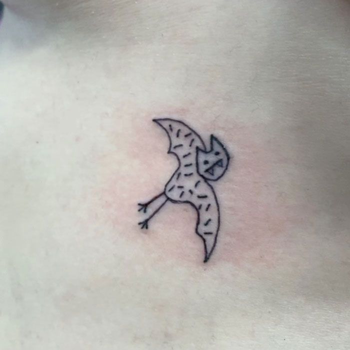 Esta tatuadora não consegue desenhar e é precisamente por isso que seus clientes a escolheram (32 fotos) 8