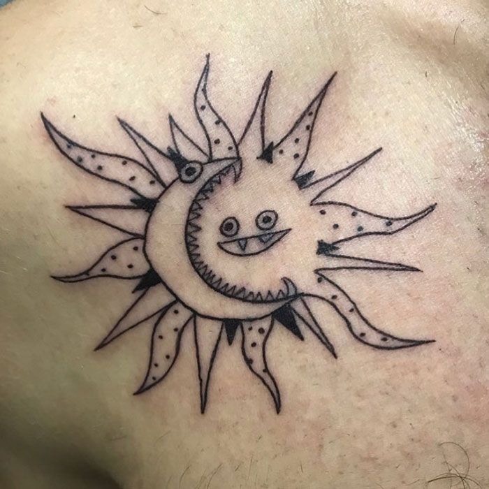 Esta tatuadora não consegue desenhar e é precisamente por isso que seus clientes a escolheram (32 fotos) 17