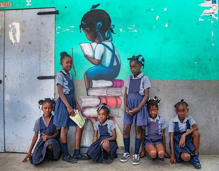 Um artista pinta murais animados que podem alegrar sua criança interior (23 fotos) 22