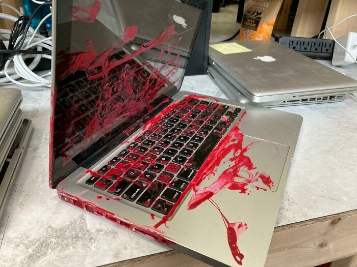 34 vezes que o suporte técnico teve que lidar com casos horríveis durante o trabalho 19