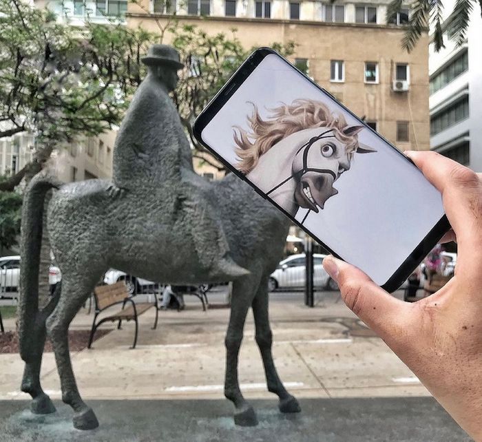 Este artista usa seu celular e sua imaginação para deixar a sua realidade mais divertida (29 fotos) 1