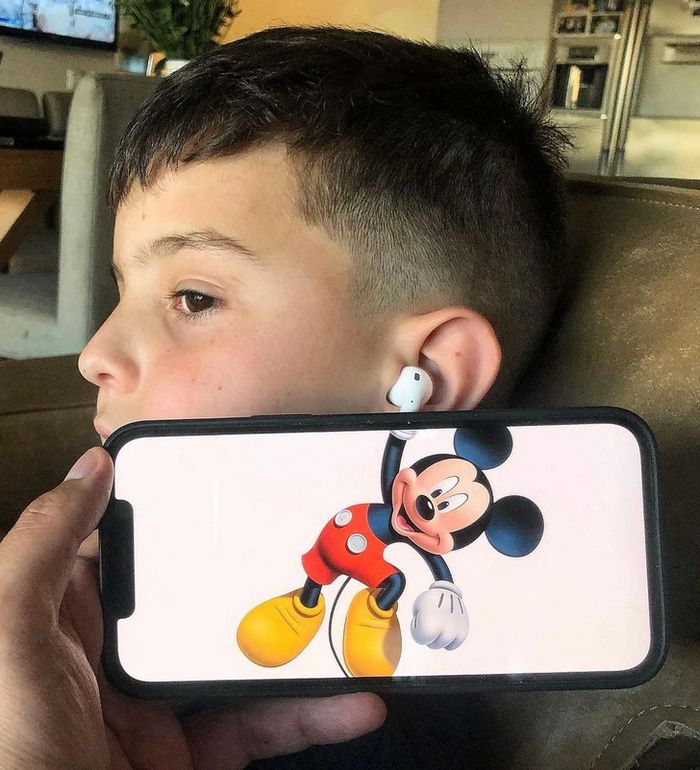 Este artista usa seu celular e sua imaginação para deixar a sua realidade mais divertida (29 fotos) 17