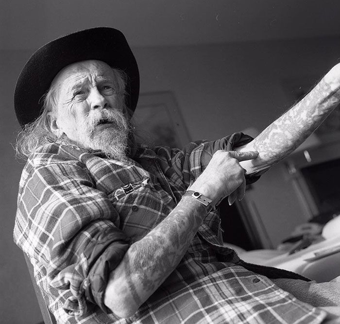 42 idosos tatuados extremamente legal 24