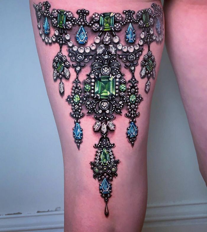 42 tatuagens de joias incrivelmente detalhadas feitas pelo mestra da tinta das celebridades 2