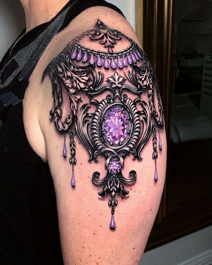 42 tatuagens de joias incrivelmente detalhadas feitas pelo mestra da tinta das celebridades 7