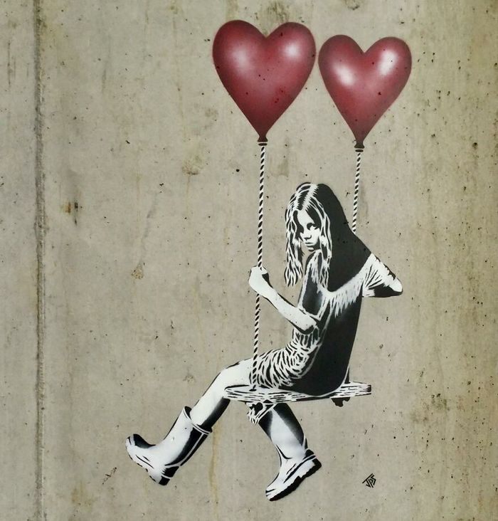 Artista torna as ruas divertidas ao criar grafites que interagem com o ambiente (46 fotos) 6