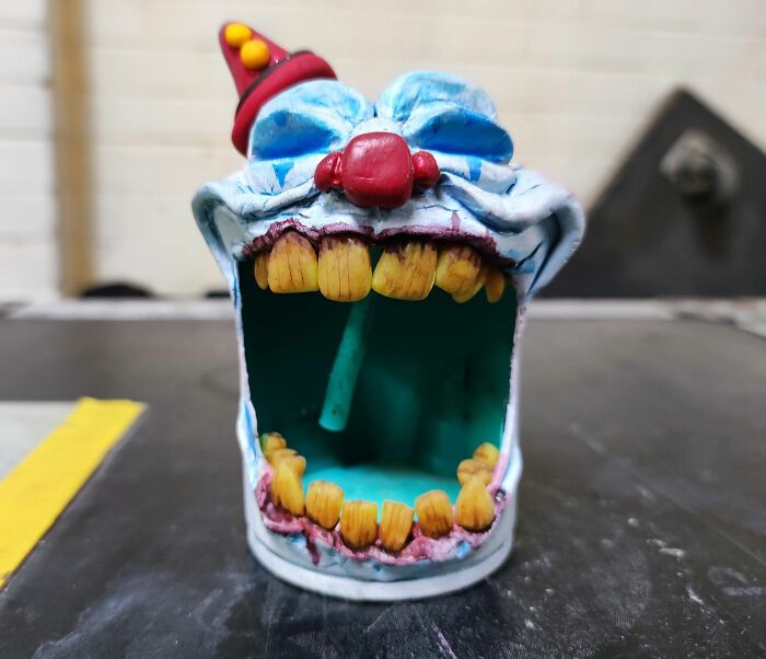 Artista transforma latas velhas em criaturas de fantasia (14 fotos) 11 Artista transforma latas velhas em criaturas de fantasia (14 fotos) 11