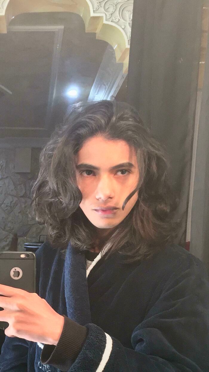 35 homens que deixaram o cabelo crescer e ficaram incríveis 7