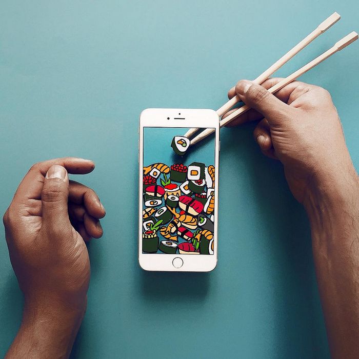 Um artista cria pequenos mundos imaginários com seu iPhone (25 fotos) 22