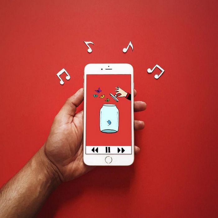 Um artista cria pequenos mundos imaginários com seu iPhone (25 fotos) 25