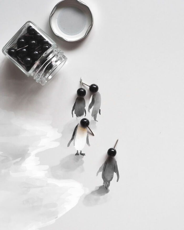 Artista de Praga desenha ilustrações interativas usando objetos do dia a dia (42 fotos) 35