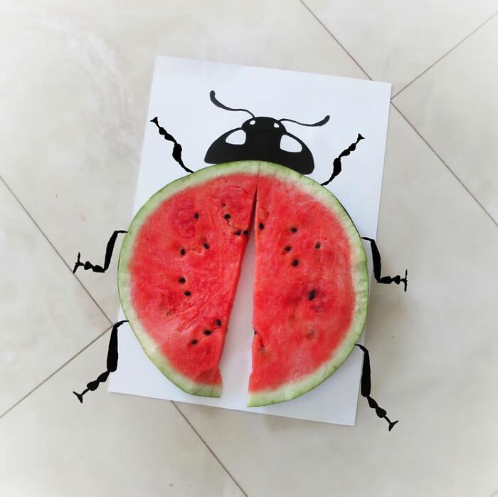 Artista de Praga desenha ilustrações interativas usando objetos do dia a dia (42 fotos) 41