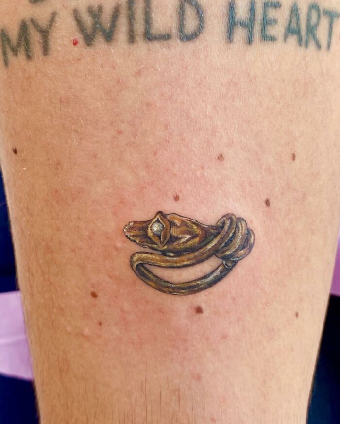 As pessoas vão a esta artista para fazer tatuagens de joias permanentes (40 fotos) 5