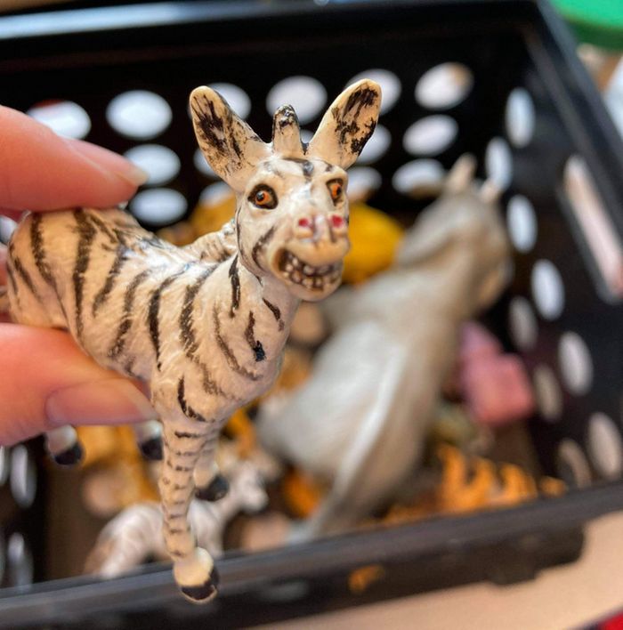 18 brinquedos que são estranhos, se você por eles no fundo do armário ninguém vai lembrar deles 13