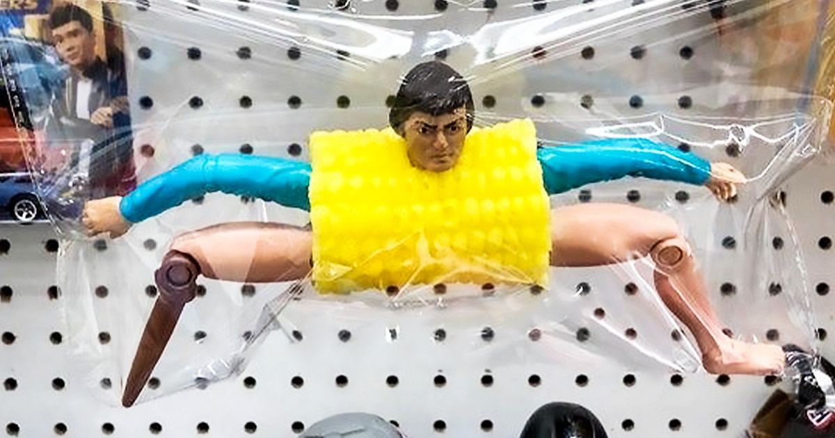 18 brinquedos que são estranhos, se você por eles no fundo do armário ninguém vai lembrar deles