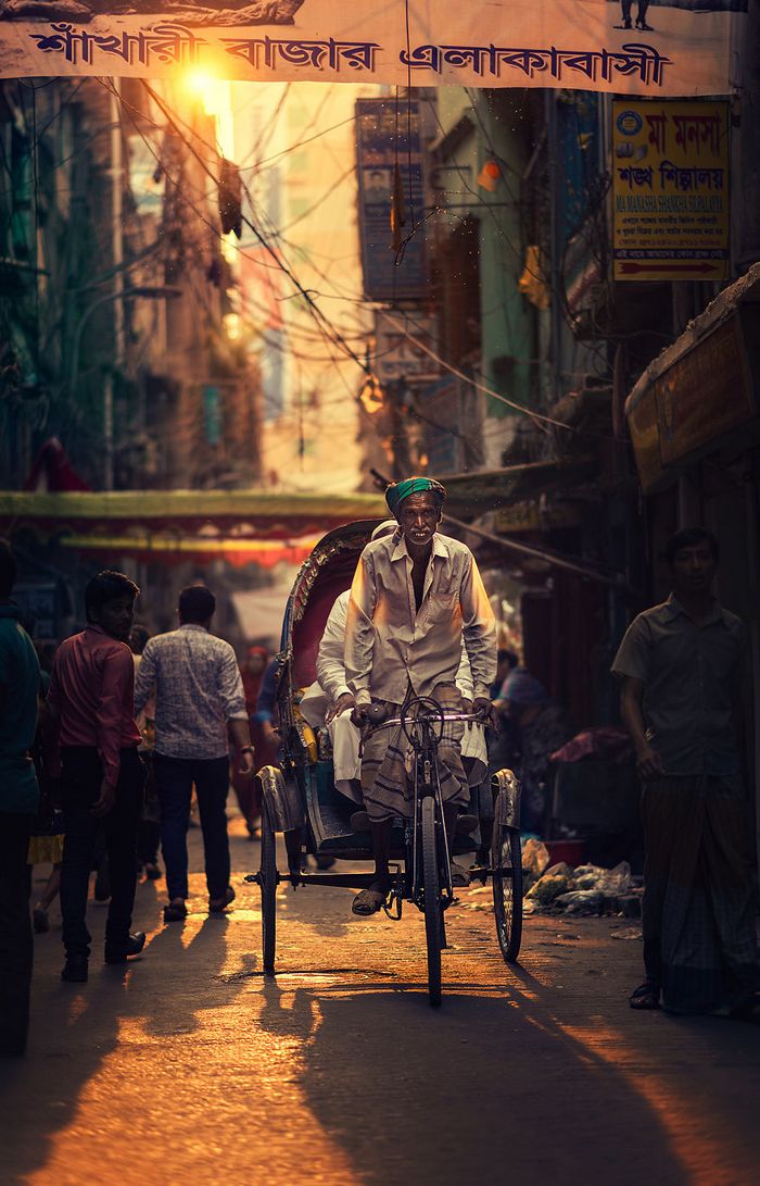O lado tranquilo da vida urbana nas ruas estreitas do sul da Ásia (36 fotos) 19